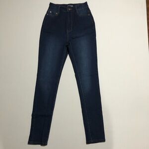 Fashion Nova Women’s Stretch High-Waisted Dark Wash Skinny Jeans Size 9/10